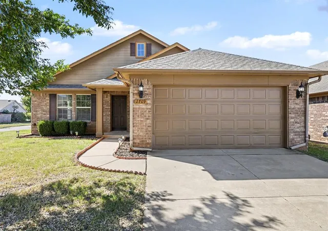 Photo 2 of Single family home for sale at 2709 Fawn Lily Rd, Oklahoma City, OK 73128 | MLS# 1253718 | Listing updated on 2026-10-14