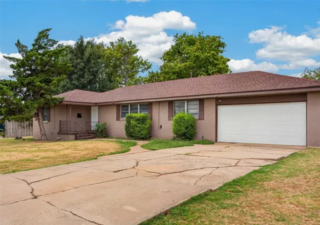 Photo 1 of Single family home for sale at 14 NW 35th Street, Lawton, OK 73505 | MLS# 1253719 | Listing updated on 2026-10-15