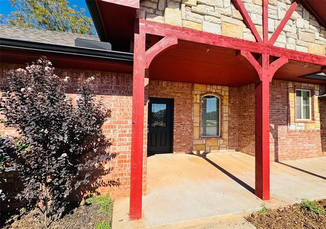 Photo 2 of Single family home for sale at 3333 Wood Valley, Norman, OK 73071 | MLS# 1253722 | Listing updated on 2026-10-15