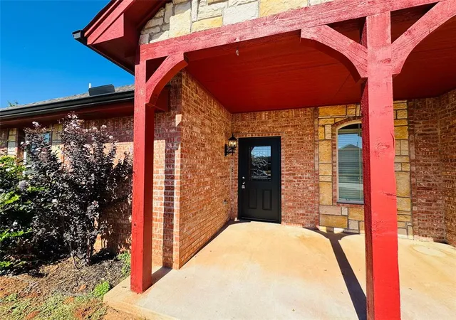 Photo 3 of Single family home for sale at 3333 Wood Valley, Norman, OK 73071 | MLS# 1253722 | Listing updated on 2026-10-15