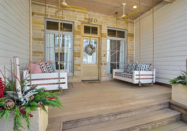 Photo 2 of Mansion for sale at 120 Lower Green Way, Carlton Landing, OK 74432 | MLS# 1253727 | Listing updated on 2026-10-15