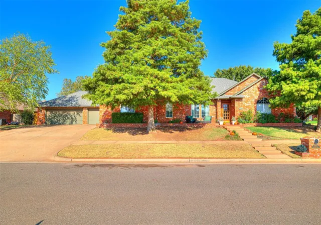 Single family home for sale at 14817 Brasswood Blvd, Edmond, OK 73013 | MLS# 1253730
