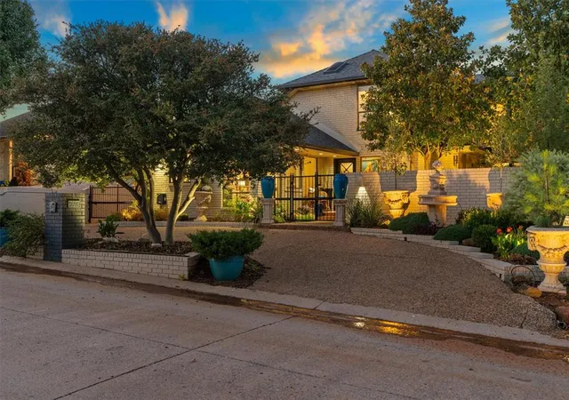Photo 2 of Single family home for sale at 3605 Meadow Lark Ln, Oklahoma City, OK 73120 | MLS# 1253734 | Listing updated on 2026-10-20