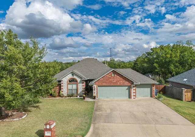 Photo 1 of Single family home for sale at 4613 Gracelann, Shawnee, OK 74804 | MLS# 1253739 | Listing updated on 2026-10-15