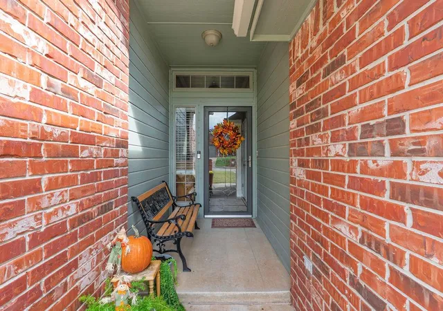 Photo 3 of Single family home for sale at 4613 Gracelann, Shawnee, OK 74804 | MLS# 1253739 | Listing updated on 2026-10-15