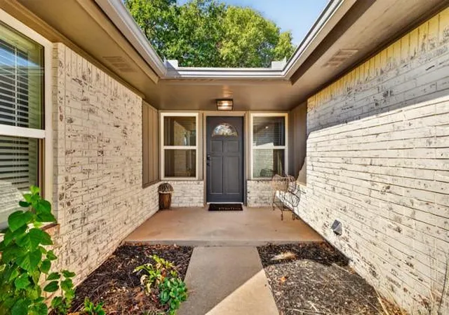 Photo 2 of Single family home for sale at 1009 Bowman Ave, Elk City, OK 73644 | MLS# 1253742 | Listing updated on 2026-10-17