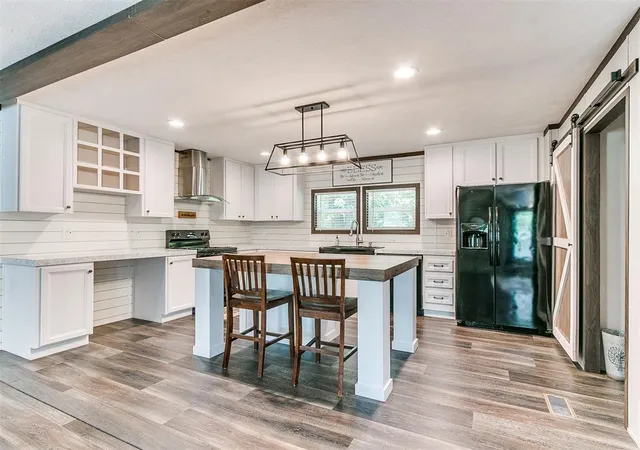 Photo 3 of Single family home for sale at 31170 Palimino Dr, Tecumseh, OK 74873 | MLS# 1253753 | Listing updated on 2026-10-15