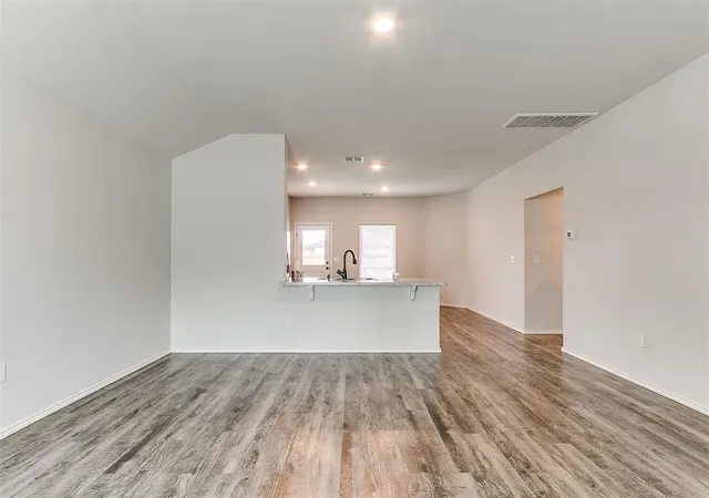Photo 3 of Single family home for sale at 621 Nw 119th Street, Oklahoma City, OK 73114 | MLS# 1253755 | Listing updated on 2026-10-15