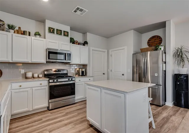 Photo 4 of Single family home for sale at 13056 Mannington Rd, Edmond, OK 73025 | MLS# 1253756 | Listing updated on 2026-10-14