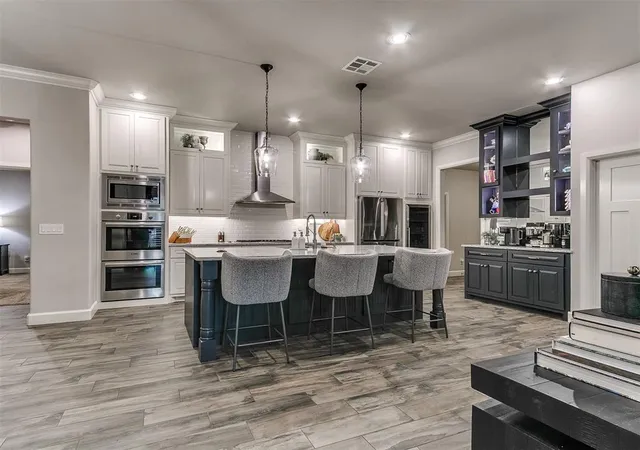 Photo 4 of Single family home for sale at 2617 Semillon Way, Edmond, OK 73012 | MLS# 1253765 | Listing updated on 2026-10-20