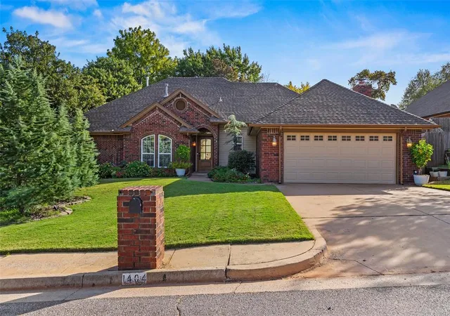 Single family home for sale at 1404 Carrick Ct, Edmond, OK 73034 | MLS# 1253767