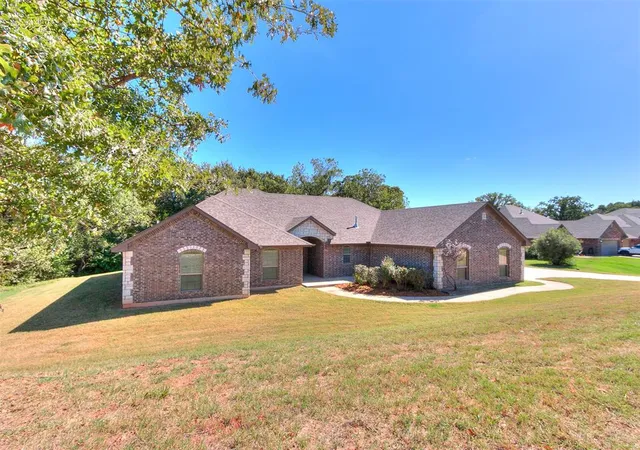Photo 1 of Single family home for sale at 12190 Maple Ln, Guthrie, OK 73044 | MLS# 1253769 | Listing updated on 2026-10-15