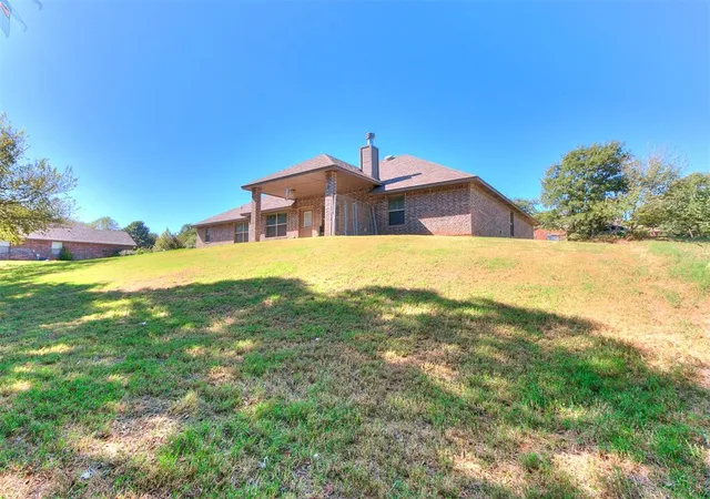 Photo 4 of Single family home for sale at 12190 Maple Ln, Guthrie, OK 73044 | MLS# 1253769 | Listing updated on 2026-10-15