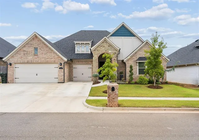 Single family home for sale at 412 Maybury Dr, Norman, OK 73069 | MLS# 1253772
