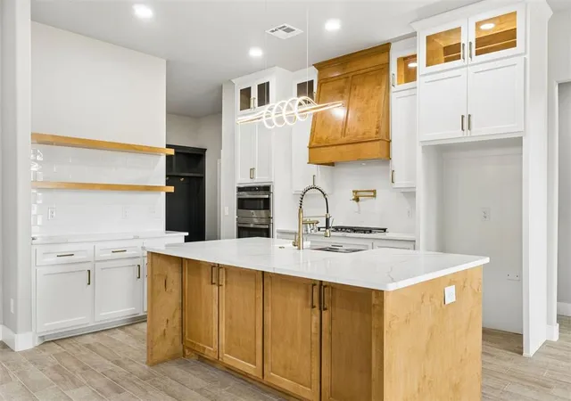 Photo 2 of Single family home for sale at 600 Eagle Lake Ln, Newcastle, OK 73065 | MLS# 1253781 | Listing updated on 2026-10-22