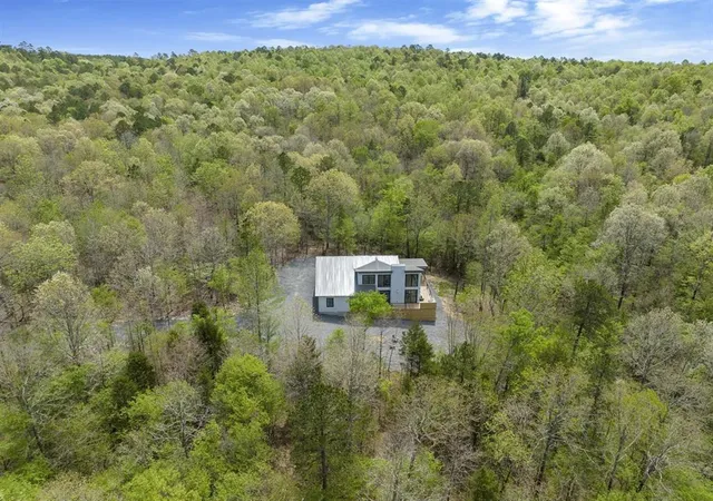 Photo 2 of Single family home for sale at 306 Gentry Oak Ln, Broken Bow, OK 74728 | MLS# 1253844 | Listing updated on 2026-10-16