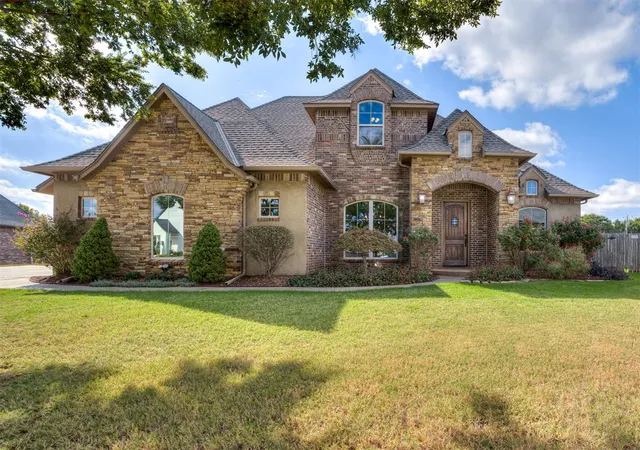 Photo 1 of Single family home for sale at 320 Nw 151st Place, Edmond, OK 73013 | MLS# 1253848 | Listing updated on 2026-10-20