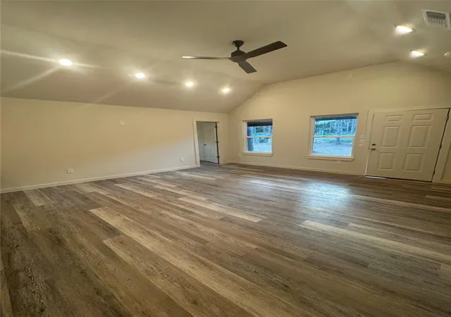 Photo 3 of Single family home for sale at 190 Piney Flower Rd, Broken Bow, OK 74728 | MLS# 1253866 | Listing updated on 2026-10-27