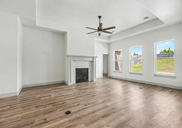 Photo 4 of Single family home for sale at 9600 Sultans Water Way, Yukon, OK 73099 | MLS# 1253893 | Listing updated on 2026-10-29
