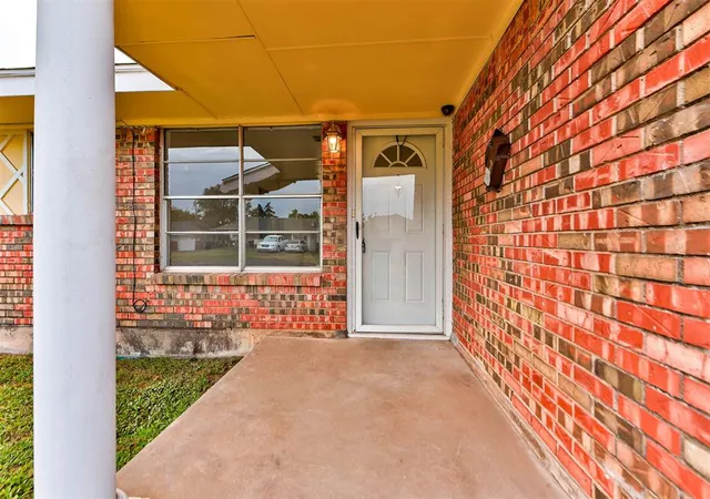 Photo 1 of Single family home for sale at 744 NW 1st Street, Moore, OK 73160 | MLS# 1253894 | Listing updated on 2026-10-16