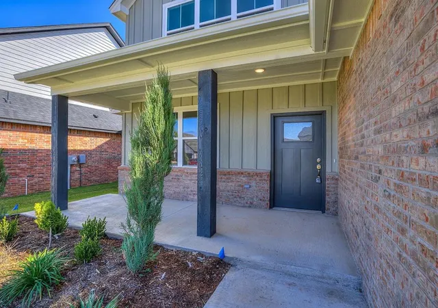 Photo 2 of Single family home for sale at 17768 Macarthur Park Rd, Edmond, OK 73012 | MLS# 1253905 | Listing updated on 2026-10-15