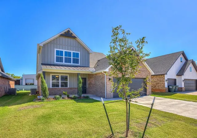 Photo 1 of Single family home for sale at 17768 Macarthur Park Rd, Edmond, OK 73012 | MLS# 1253905 | Listing updated on 2026-10-15