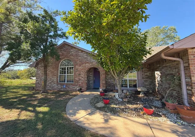 Single family home for sale at 2012 N Allied Rd, Stroud, OK 74079 | MLS# 1253913