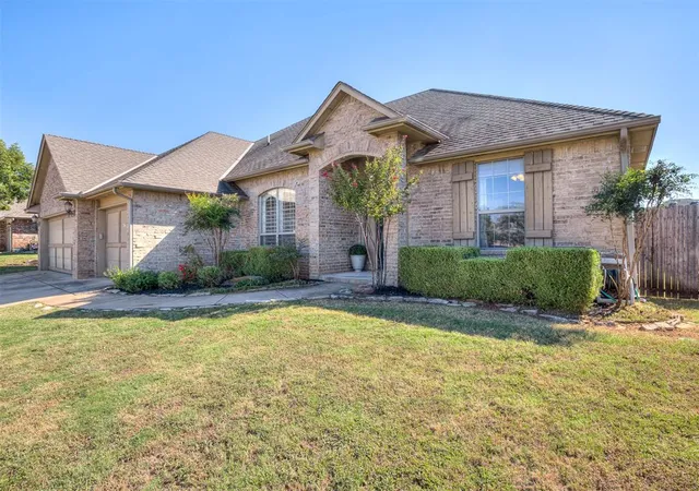 Photo 2 of Single family home for sale at 1816 Apache Trl, Edmond, OK 73003 | MLS# 1253915 | Listing updated on 2026-10-20