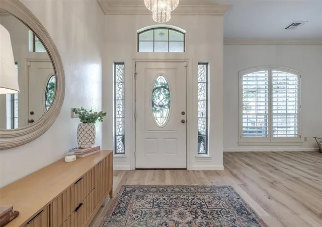 Photo 4 of Single family home for sale at 1816 Apache Trl, Edmond, OK 73003 | MLS# 1253915 | Listing updated on 2026-10-20