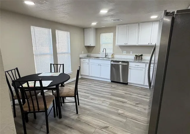 Photo 4 of Single family home for sale at 1201 S 19th Street, Chickasha, OK 73018 | MLS# 1253926 | Listing updated on 2026-10-28