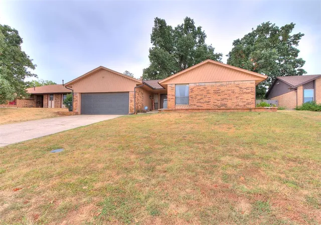 Photo 3 of Single family home for sale at 1112 Hawthorne Dr, Oklahoma City, OK 73110 | MLS# 1253932 | Listing updated on 2026-10-15
