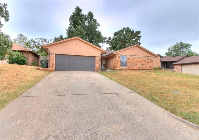 Photo 4 of Single family home for sale at 1112 Hawthorne Dr, Oklahoma City, OK 73110 | MLS# 1253932 | Listing updated on 2026-10-15