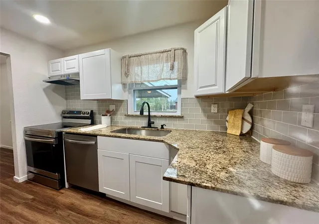 Photo 4 of Single family home for sale at 40 Village Dr, Chickasha, OK 73018 | MLS# 1253936 | Listing updated on 2026-10-16