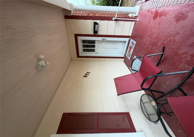 Photo 3 of Single family home for sale at 827 S 14th Street, Chickasha, OK 73018 | MLS# 1253940 | Listing updated on 2026-10-15