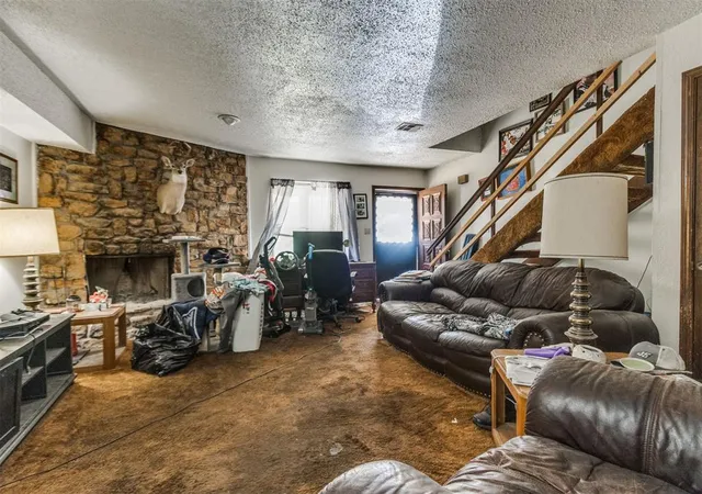 Photo 3 of House for sale at 920 Acacia Cir #922, Noble, OK 73068 | MLS# 1253942 | Listing updated on 2026-10-16