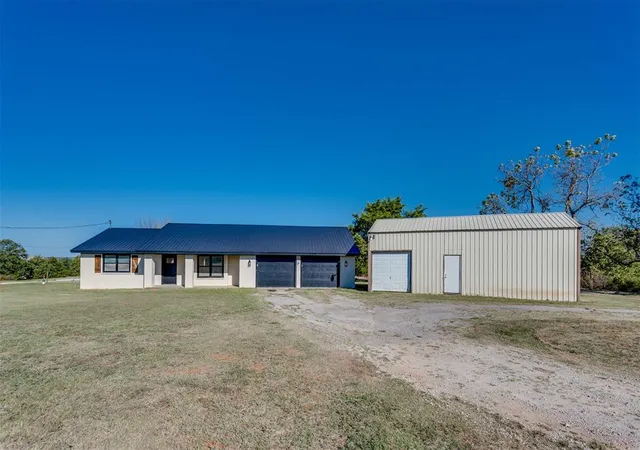 Single family home for sale at 339170 E Highway 62, Meeker, OK 74855 | MLS# 1253954