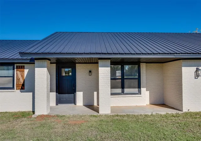 Photo 3 of Single family home for sale at 339170 E Highway 62, Meeker, OK 74855 | MLS# 1253954 | Listing updated on 2026-10-15