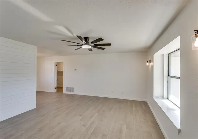 Photo 4 of Single family home for sale at 339170 E Highway 62, Meeker, OK 74855 | MLS# 1253954 | Listing updated on 2026-10-15
