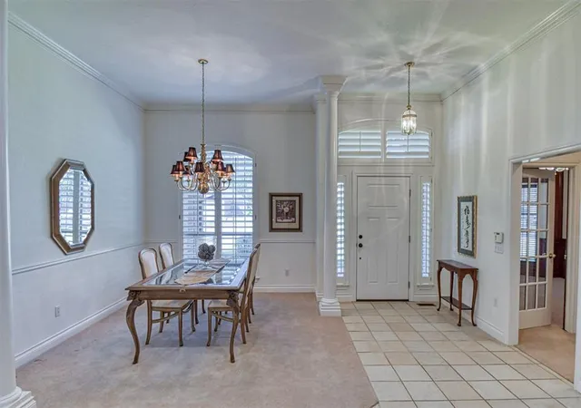 Photo 3 of Sale Pending at 805 Landsdowne Dr, Norman, OK 73072 | MLS# 1253977 | Listing updated on 2026-10-27