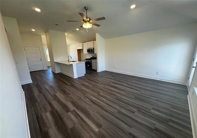 Photo 2 of Single family home for sale at 9200 Sweetwater Blvd, Oklahoma City, OK 73160 | MLS# 1253978 | Listing updated on 2026-10-20