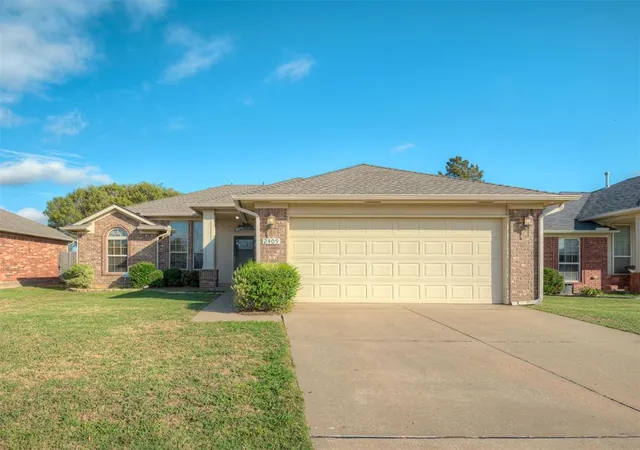 Photo 2 of Single family home for sale at 2409 Nw 164th Terrace, Edmond, OK 73013 | MLS# 1253983 | Listing updated on 2026-10-19