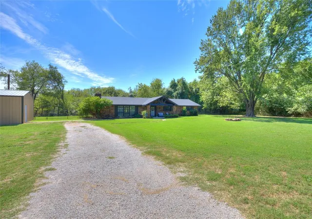 Photo 3 of Single family home for sale at 8220 E 146th Street N, Collinsville, OK 74021 | MLS# 1253991 | Listing updated on 2026-10-20