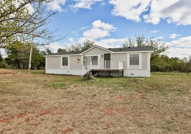 Photo 3 of Single family home for sale at 3131 Big Gully Ln, Guthrie, OK 73044 | MLS# 1254037 | Listing updated on 2026-10-20