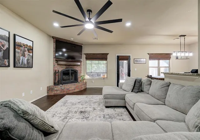 Photo 4 of Single family home for sale at 20430 Turkey Trl, Newalla, OK 74857 | MLS# 1254104 | Listing updated on 2026-10-24