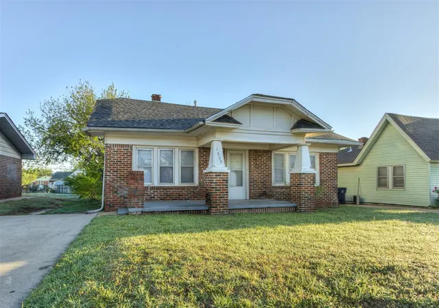 Single family home for sale at 1609 NE 18th Street, Oklahoma City, OK 73111 | MLS# 1254107