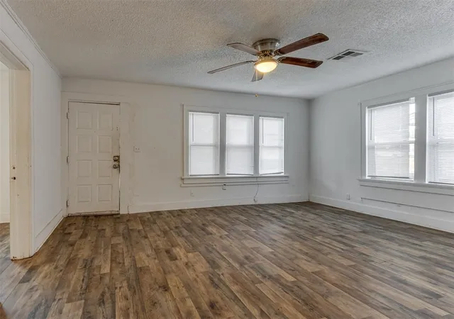 Photo 1 of Single family home for sale at 1609 NE 18th Street, Oklahoma City, OK 73111 | MLS# 1254107 | Listing updated on 2026-10-29