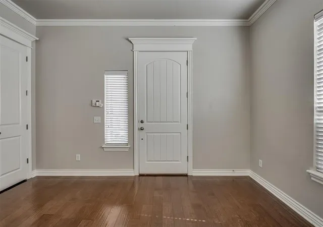 Photo 2 of Single family home for sale at 120 Rue De Montserrat, Norman, OK 73071 | MLS# 1254108 | Listing updated on 2026-10-20