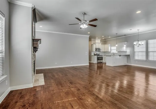 Photo 3 of Single family home for sale at 120 Rue De Montserrat, Norman, OK 73071 | MLS# 1254108 | Listing updated on 2026-10-20