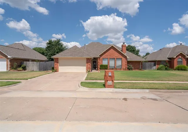 Photo 3 of Single family home for sale at 3917 Nicole Cir, Norman, OK 73072 | MLS# 1254109 | Listing updated on 2026-10-17