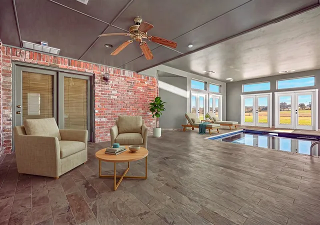 Photo 3 of Single family home for sale at 4401 Shoreline Dr, Norman, OK 73026 | MLS# 1254112 | Listing updated on 2026-10-20
